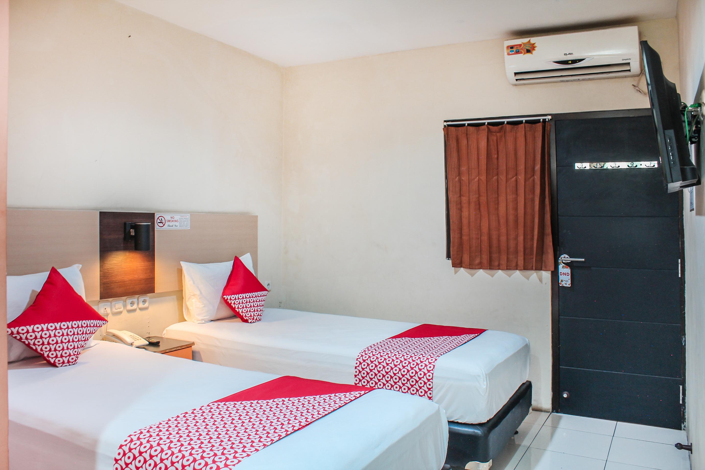 Audah Guesthouse Syariah Redpartner Giacarta Esterno foto